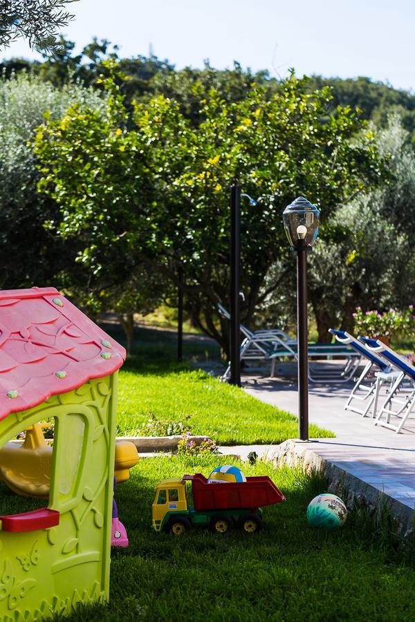 Villa Ifigenia Prinés Extérieur photo